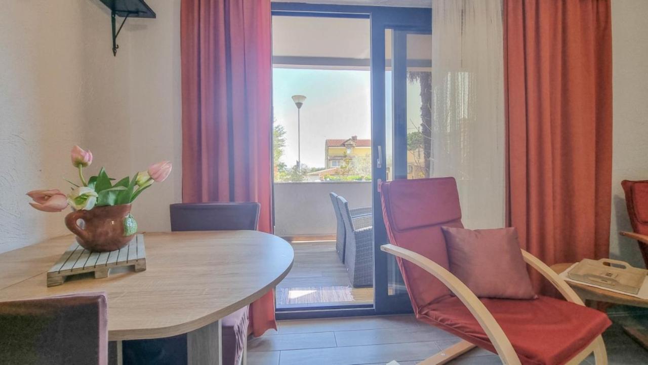 Enio Leilighet Novigrad Istria Eksteriør bilde